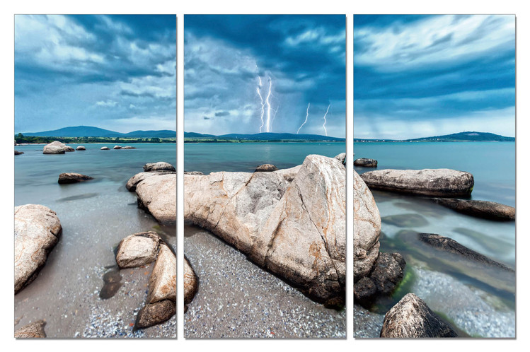 Stones on the coast Moderne bilde
