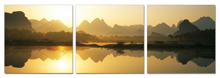 China - Calm Water in the Mountains Tablou