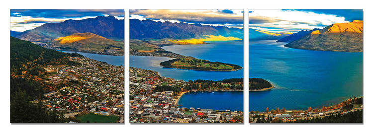 Wandbilder The bay under the mountains