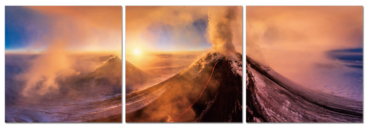 Wandbilder Volcano at sunrise