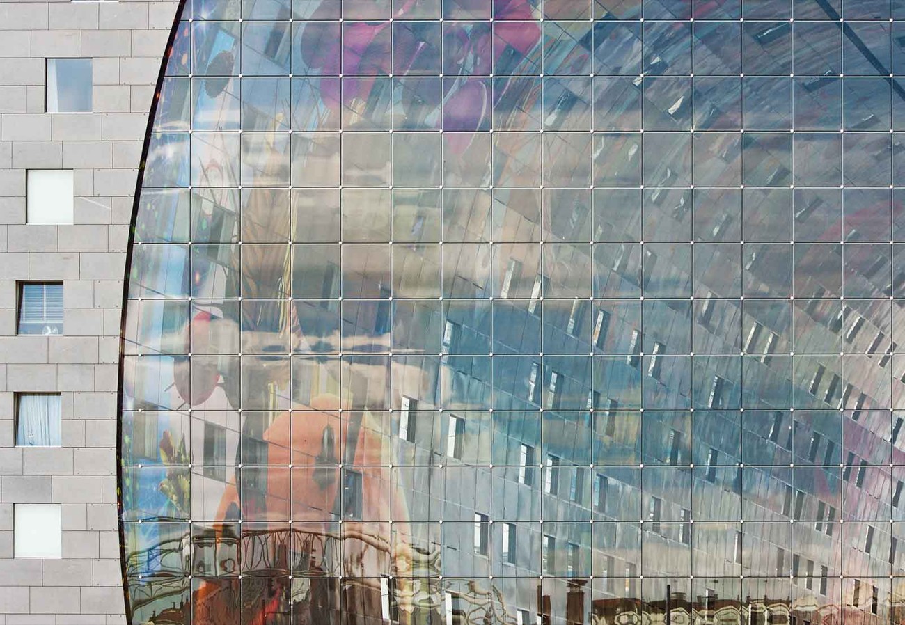 Movement Behind Facade Fototapet, Tapet på Europosters.dk