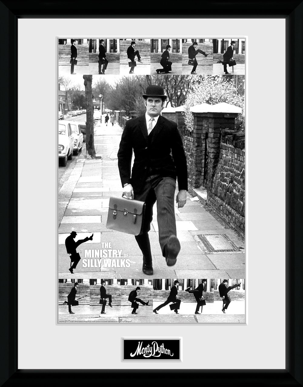 Monty Python Ministry Of Silly Walks Poster Incorniciato Quadro Su Europosters It