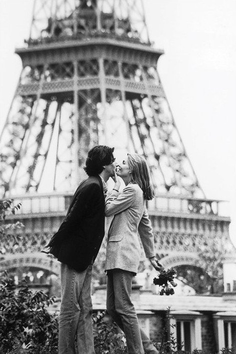Femei PARIS | Anunturi matrimoniale cu femei din Paris | newvisionromania.ro