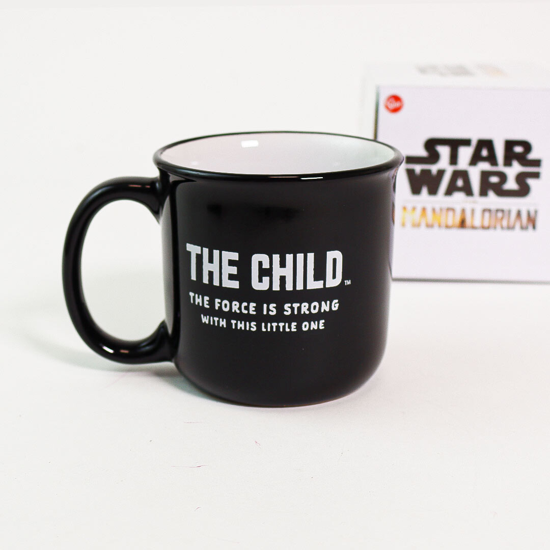 https://static.posters.cz/image/1300/tazas/star-wars-the-mandalorian-the-child-i119390.jpg