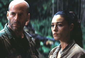 Kunsttryk Bruce Willis And Monica Bellucci, Tears Of The Sun