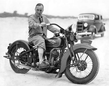 Stampa artistica Malcolm Campbell On A Harley