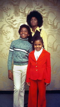 Reprodukcja Michael Jackson at 16 With Brother Randy and Sister Janet in 1975