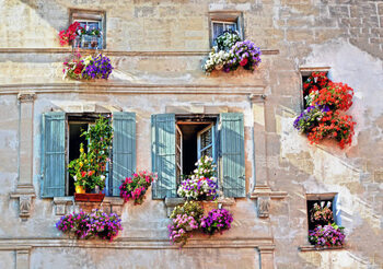 Illustration Typical facade of the old Provencal