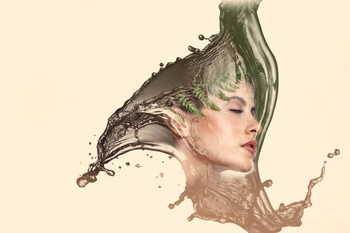 Obraz na plátně Reflection of a beautiful brunette girl