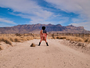 Plakat Man Wrapped in Stained American Flag