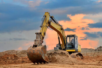 Obraz na płótnie Excavator working on earthmoving at open