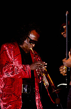 Obraz na płótnie Miles Davis, during a live performance, 1970-80