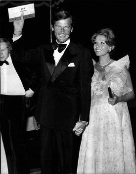 Schilderij op canvas Roger Moore, the new James Bond, Jul 07, 1973