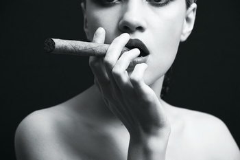 Obraz Passionate Woman - Cigar b&w