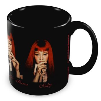 Tasse Jennie - Three Pose