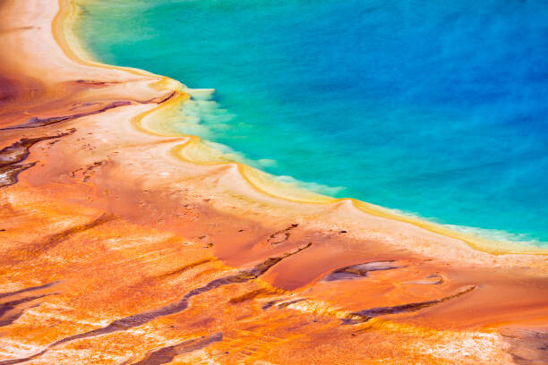 Levně Plakát, Obraz - Grand Prismatic Spring in Yellowstone in the USA, Fyletto, 40 × 26.7 cm