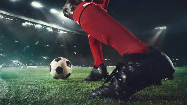 Levně Plakát, Obraz - Close up football or soccer player, anton5146, 40 × 22.2 cm