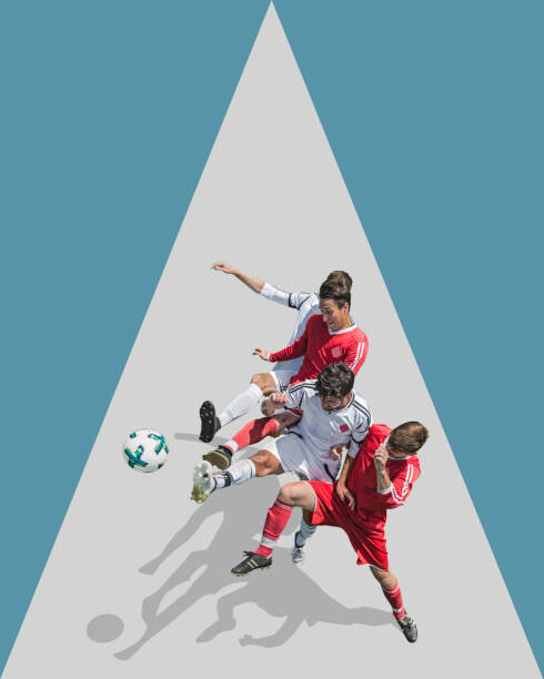 Levně Plakát, Obraz - Four Soccer Players fighting for ball,, Bernhard Lang, 30 × 40 cm