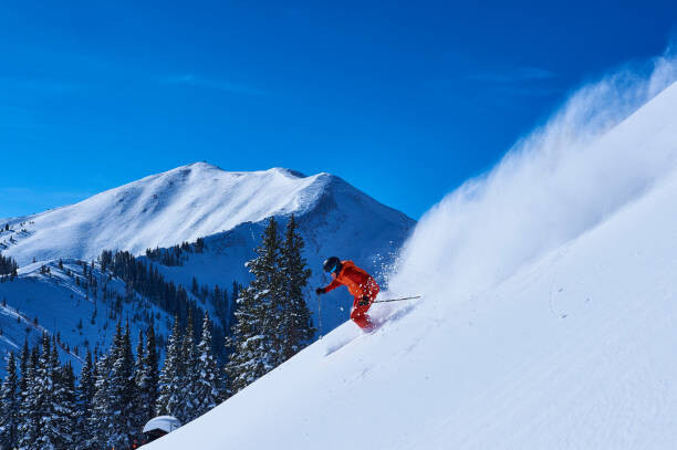Levně Plakát, Obraz - Man skiing down steep snow covered, Jakob Helbig, 40 × 26.7 cm