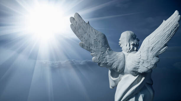 Plakát, Obraz - Angel of heaven. Ancient statue against, Iurii Kuzo, 40 × 22.2 cm