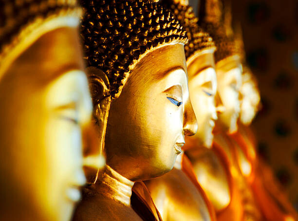 Levně Plakát, Obraz - Buddhas at Wat Arun, Bangkok, Thailand, Leontura, 40 × 30 cm