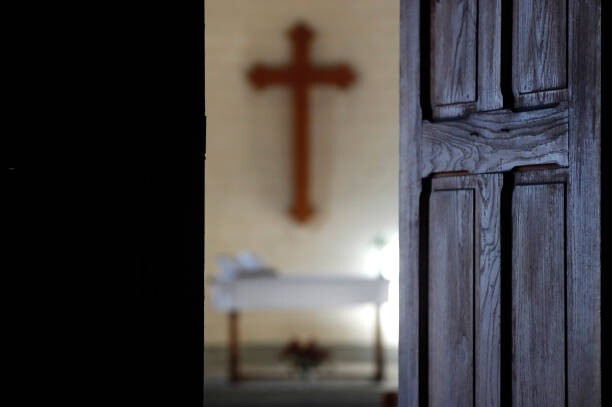 Levně Plakát, Obraz - Protestant church. Altar and christian, Pascal Deloche / Godong, 40 × 26.7 cm