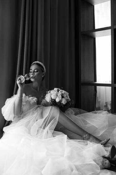 Levně Plakát, Obraz - beautiful bride in the morning - stock photo, Serhii Mazur, 26.7 × 40 cm