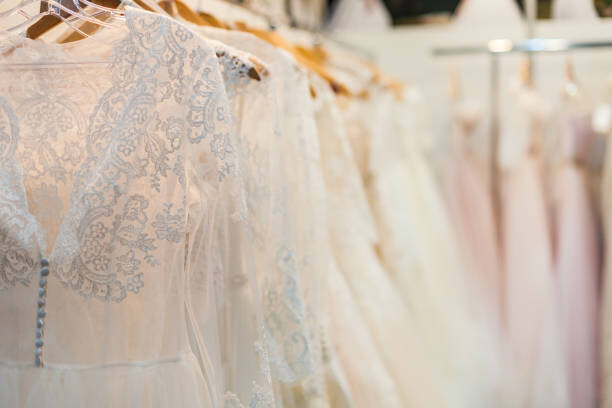 Levně Plakát, Obraz - Many wedding dresses, Silk-stocking, 40 × 26.7 cm