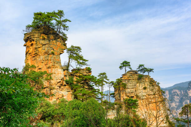 Levně Plakát, Obraz - Fabulous view of quartz sandstone pillars, efired, 40 × 26.7 cm