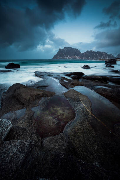 Levně Plakát, Obraz - Uttakleiv beach on lofoten, norway, Beckerworks, 26.7 × 40 cm