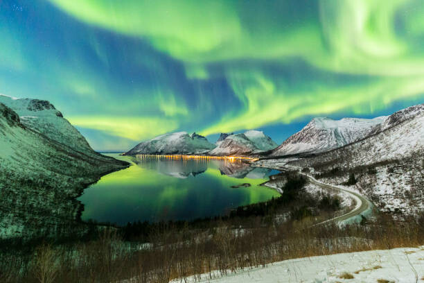 Fotografie The aurora borealis lights up in, Francesco Bergamaschi, 40x26.7 cm
