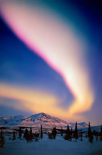 Fotografie USA, Alaska, Alaskan Range, Aurora Borealis, Johnny Johnson, 26.7x40 cm