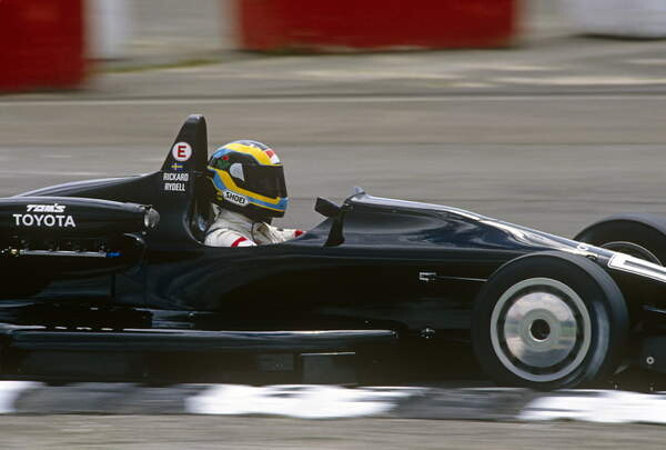Fotografie Rickard Rydell in a Toyota racing in a Formula Two race, 40x26.7 cm