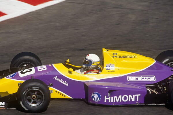 Fotografie Alex Zanardi in his Formula 1 Racing car, 40x26.7 cm
