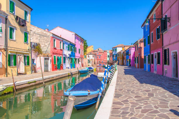 Fotografie Burano an island in the Venetian Lagoon, marcociannarel, 40x26.7 cm