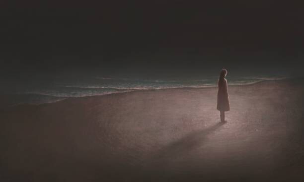 Ilustrace Woman alone with night sea, Jorm Sangsorn, 40 × 24.6 cm