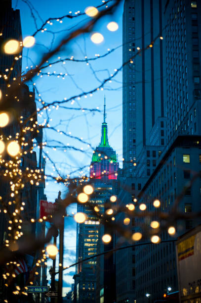 Fotografie Christmas in the city, Empire State Building, Stephen Simpson, 26.7 × 40 cm