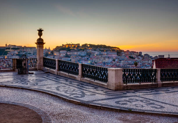 Levně Plakát, Obraz - Lisbon at dawn, Jorg Greuel, 40 × 26.7 cm