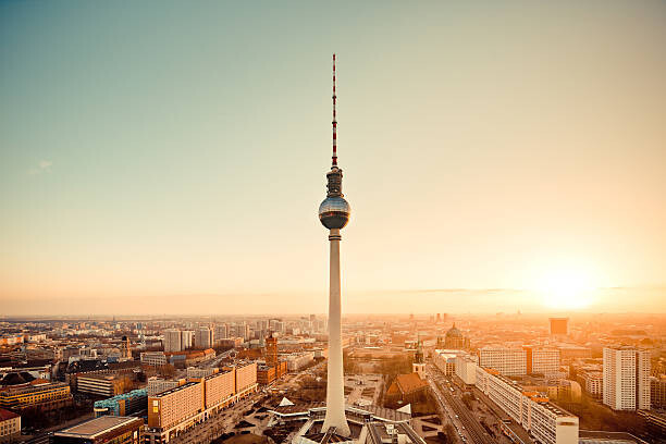 Levně Plakát, Obraz - Berlin skyline with Tv Tower, (Fernsehturm), spreephoto.de, 40 × 26.7 cm