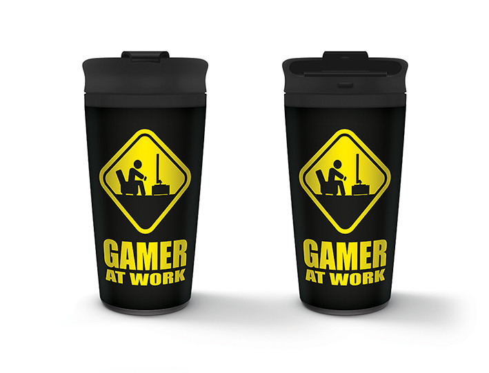 Reisbeker Gamer At Work