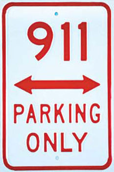 Plechová cedule 911 PARKING ONLY - červená/bílá