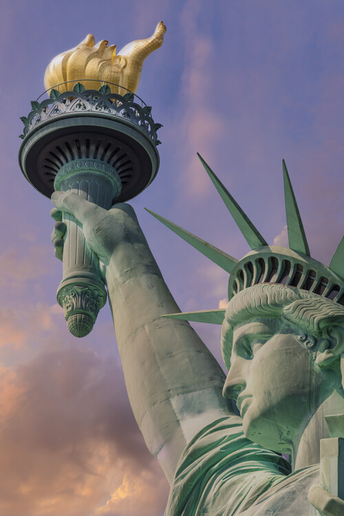 Arte fotográfico NEW YORK CITY Statue of Liberty at sunset