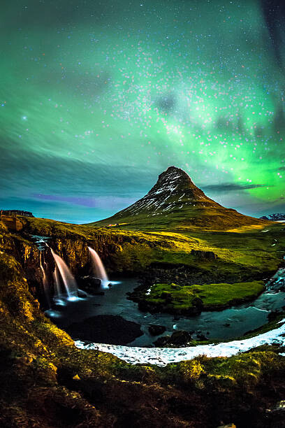 Художествена фотография Aurora borealis at Mount Kirkjufell Iceland