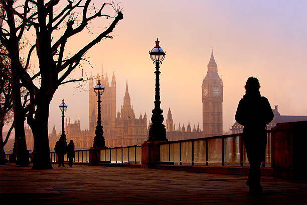Fotografi Big Ben and Houses Of Parliament on foggy morning