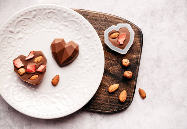 Fotografia artistica Home made milk chocolate for valentine's