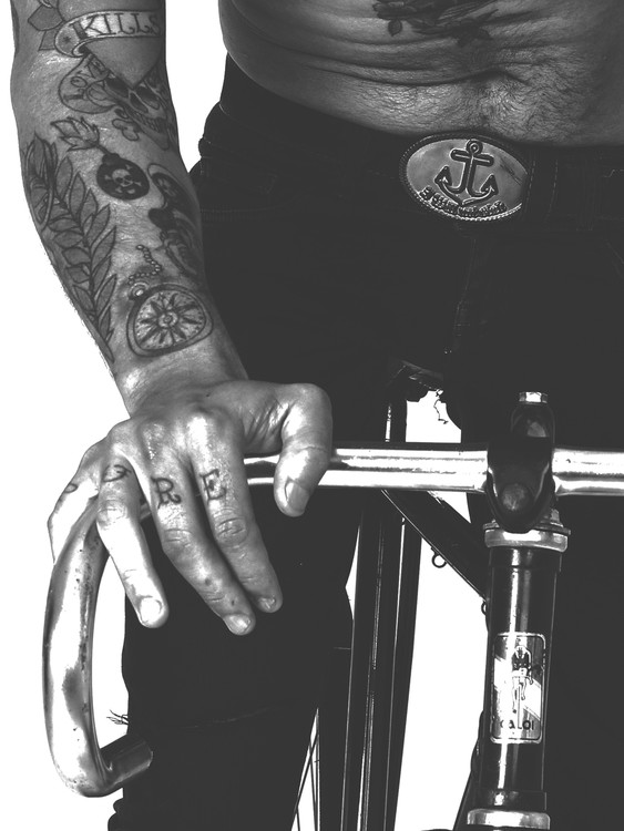 Photographie d'art Tatted bike guy