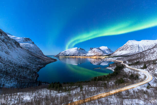 Художествена фотография The aurora borealis lights up in