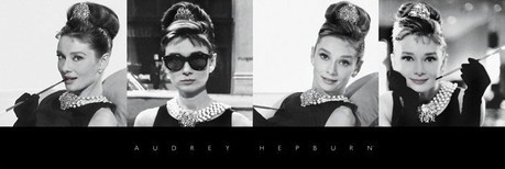 Rámovaný plakát Audrey Hepburn - b & w