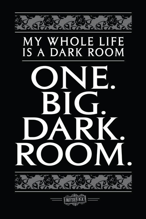 Samolepka Beetlejuice - One big dark room