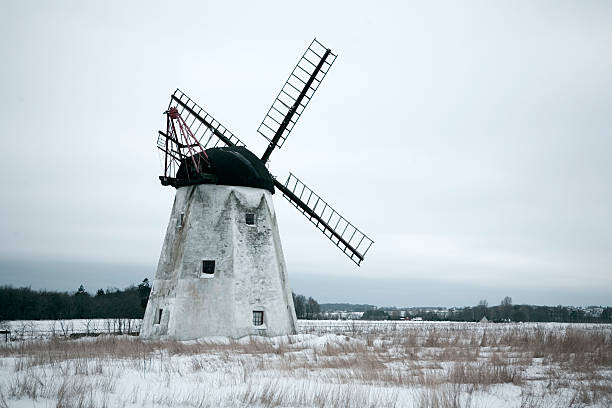 Canvastavla Windmill in Snow.